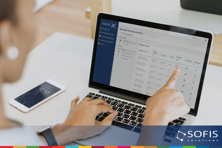 Person in front of a computer