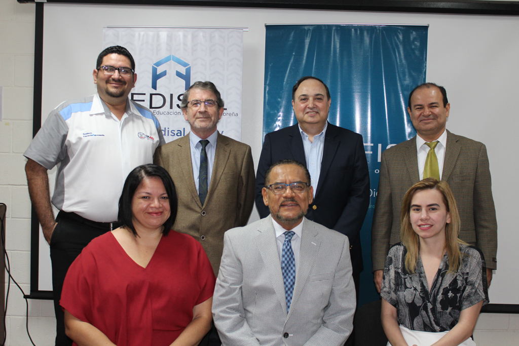 Autoridades de FEDISAL y Sofis Solutions