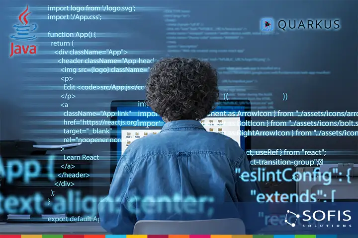 Persona frente a una computadora